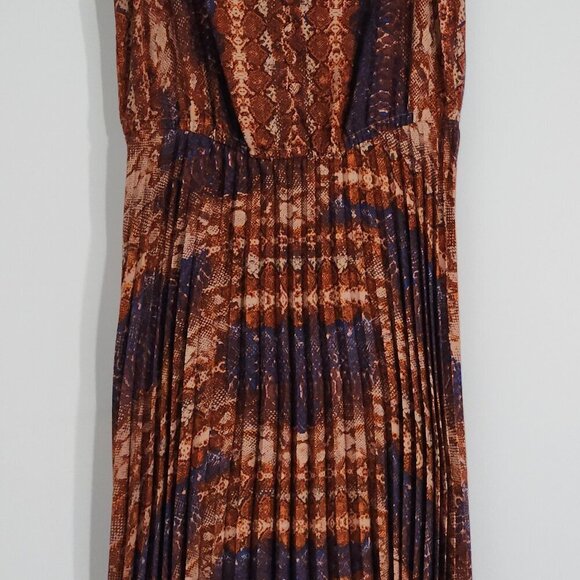 Nanette Lepore Dress Women's Size 8 Sleeveless Pleated with Front Buttons - Picture 3 of 4